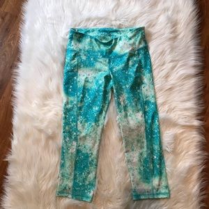 Old Navy High Rise Yoga Crops